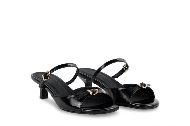 Мюлі чорні з натурального лаку (009007)