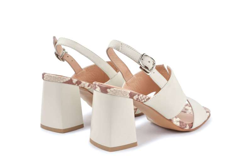 Босоніжки жіночі бежеві з натуральної шкіри (009001)