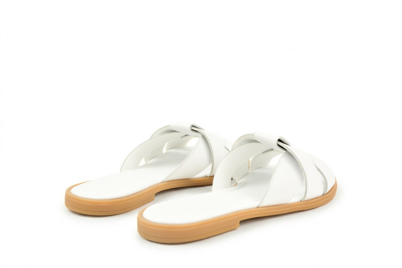 Шльопанці жіночі білі з натуральної шкіри (008967)