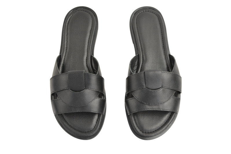 Шльопанці жіночі чорні з натуральної шкіри (008943)