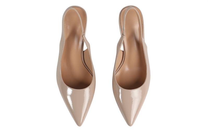 Туфлі жіночі бежеві з штучного лака (008922)