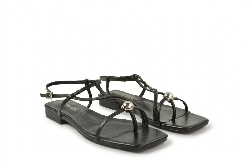 Босоніжки жіночі чорні з натуральної шкіри (008960)