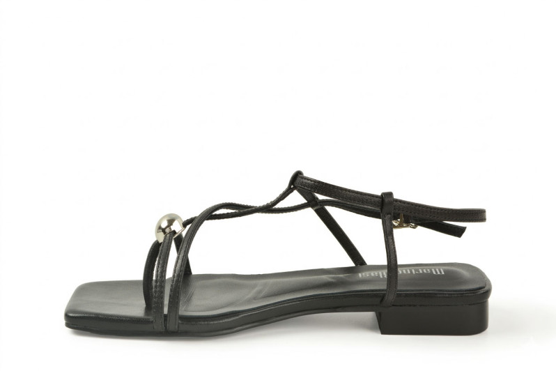 Босоніжки жіночі чорні з натуральної шкіри (008960)