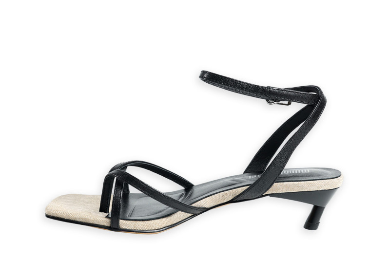 Босоніжки жіночі чорні з натуральної шкіри (008978)