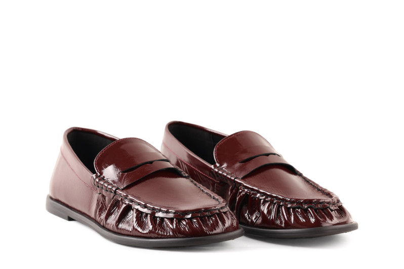 Лофери жіночі бордові з натурального лаку (009079)