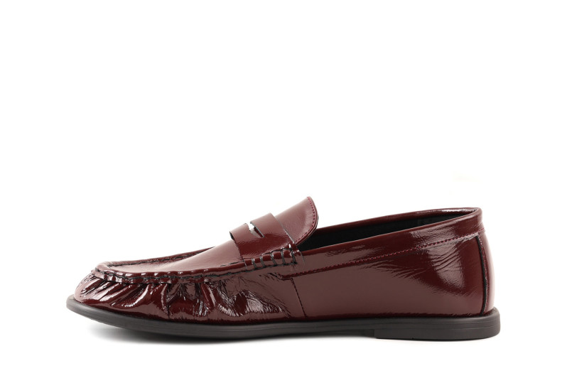 Лофери жіночі бордові з натурального лаку (009079)
