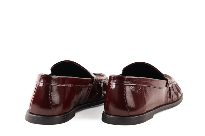 Лофери жіночі бордові з натурального лаку (009079)