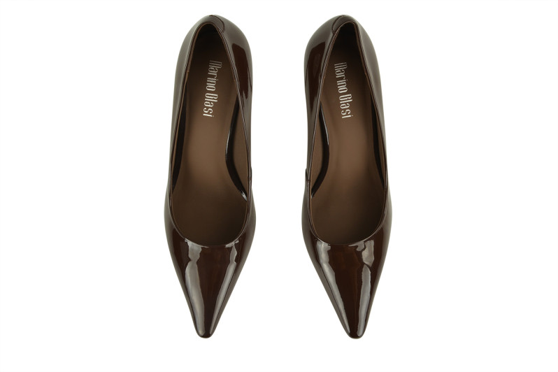 Туфлі жіночі коричневі з натурального лаку (009352)