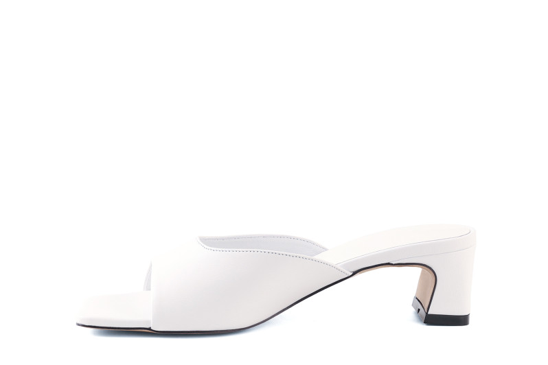 Мюлі білі з натуральної шкіри (009082)