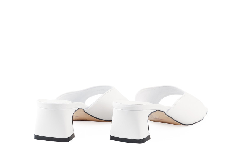 Мюлі білі з натуральної шкіри (009082)