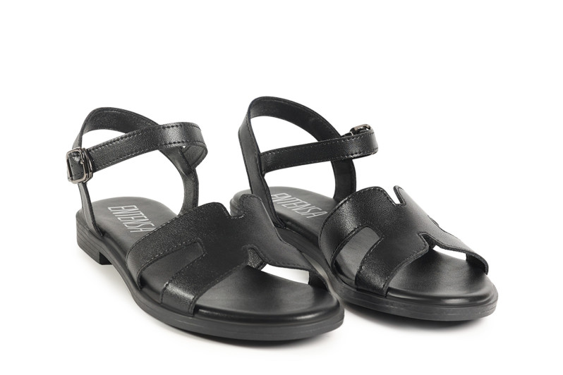 Босоніжки жіночі чорні з натуральної шкіри (008856)