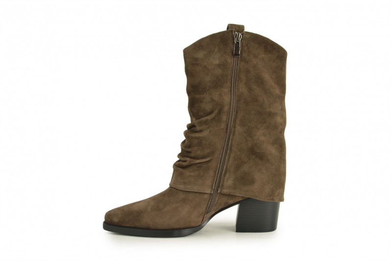 Козаки жіночі коричневі з натуральної замші (008721)