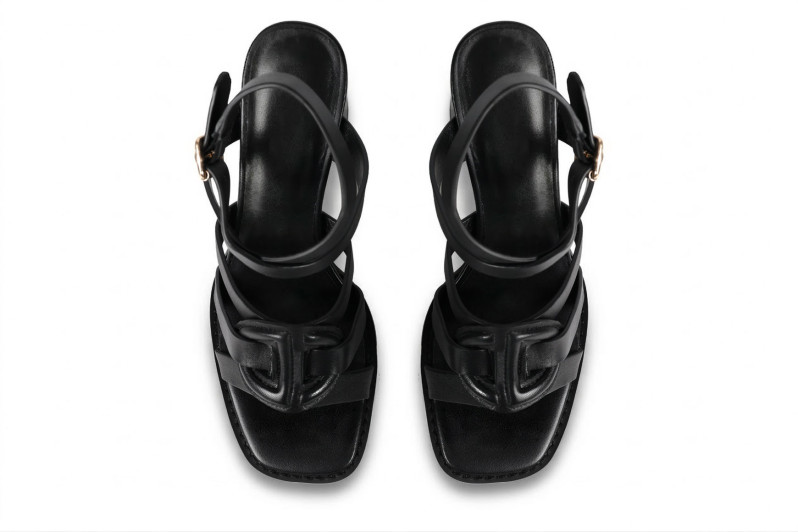 Босоніжки жіночі чорні з натуральної шкіри (008949)