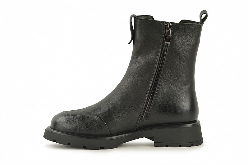 Черевики жіночі чорні з натуральної шкіри (008533)