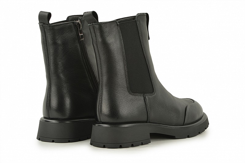 Черевики жіночі чорні з натуральної шкіри (008533)