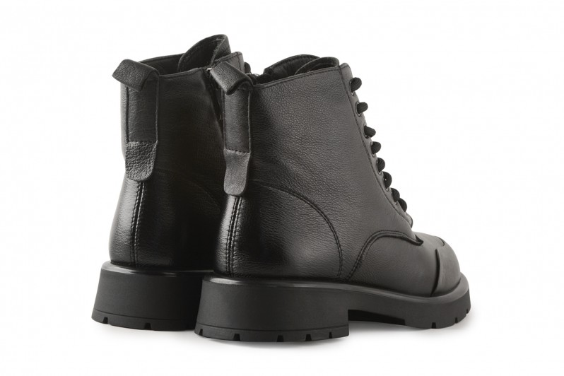 Черевики жіночі чорні з натуральної шкіри (008555)