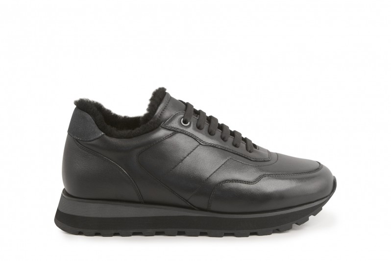 Кросівки чоловічі чорні з натуральної шкіри (008511)