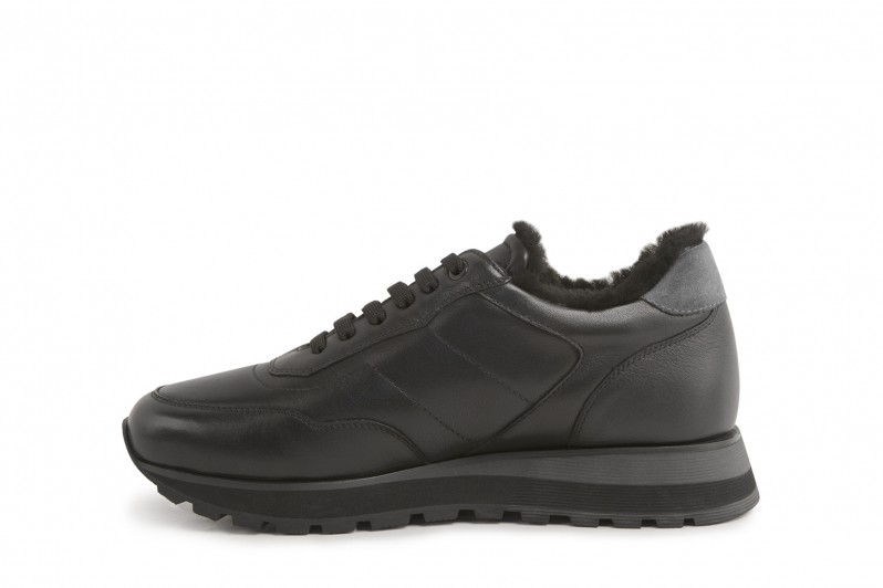 Кросівки чоловічі чорні з натуральної шкіри (008511)
