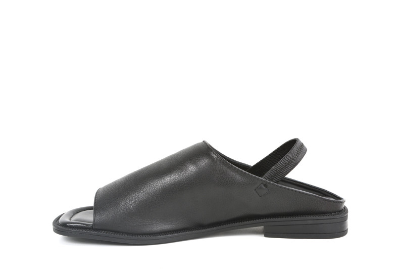 Босоніжки жіночі чорні з натуральної шкіри (008951)