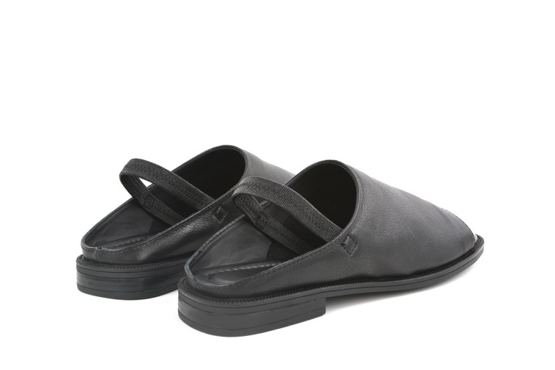 Босоніжки жіночі чорні з натуральної шкіри (008951)