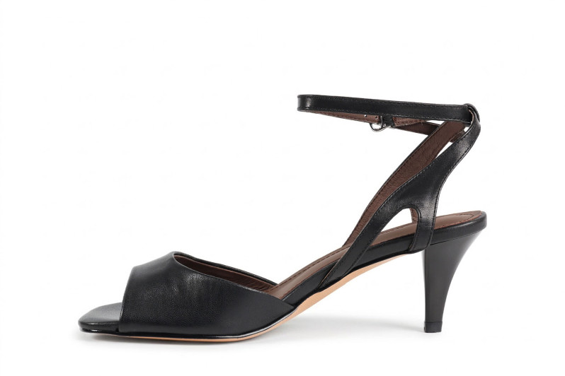 Босоніжки жіночі чорні з натуральної шкіри (008974)