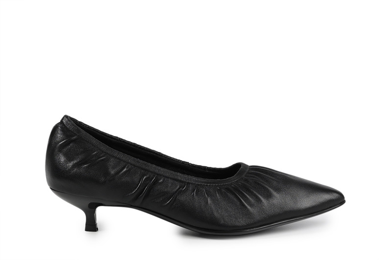 Туфлі жіночі чорні з натуральної шкіри (008825)