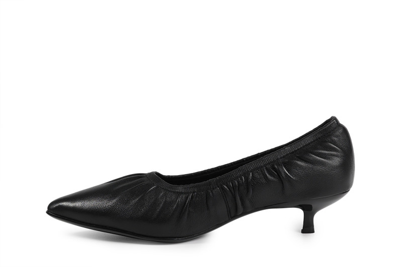 Туфлі жіночі чорні з натуральної шкіри (008825)
