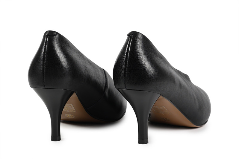 Туфлі жіночі чорні з натуральної шкіри (008826)