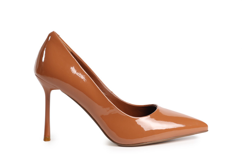 Туфлі жіночі руді з натурального лаку (008875)
