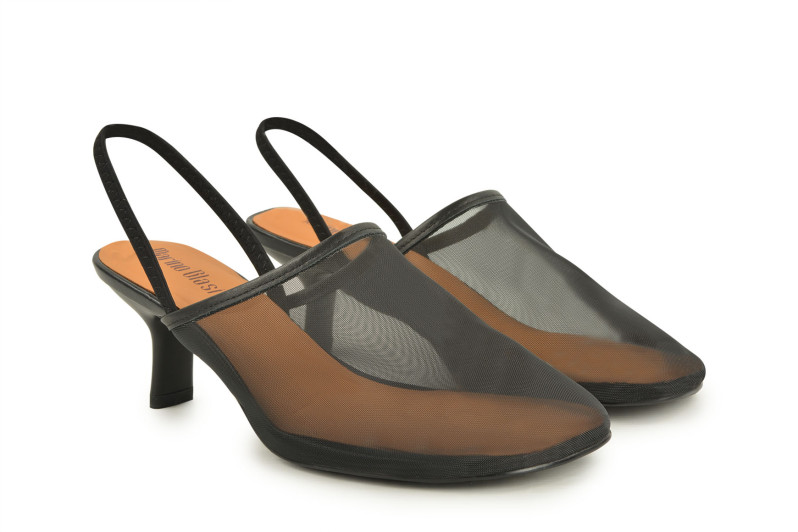 Босоніжки жіночі чорні з текстилю (008850)